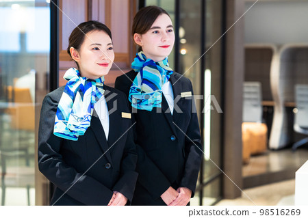 Young lady at reception Photography cooperation: WEEK Shibadaimon (Sun Frontier Fudousan) 98516269