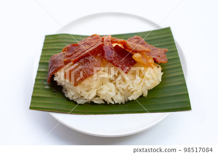 Sticky rice with fried pork 98517084