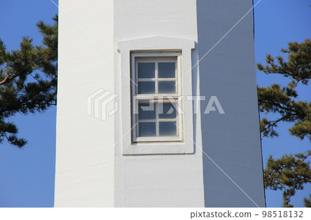 Lighthouse/white lighthouse window Lighthouse/white lighthouse window 98518132