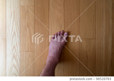 bare feet, barefeet, barefoot - Stock Photo [98520763] - PIXTA