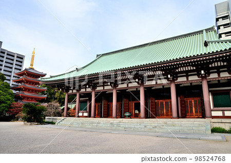 Scenery of Fukuoka City Tochoji Temple 98524768