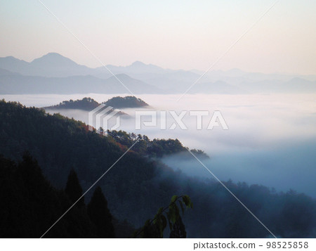 Sea of Clouds Sasayama Basin Sea of Clouds Sasayama Basin 98525858