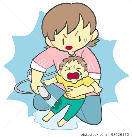 A mother who gives first aid by pouring water on a burnt child 98526580