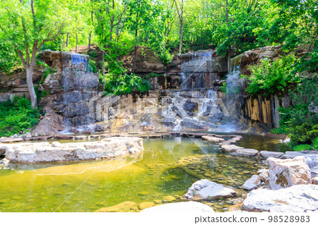 Beautiful waterfall in Sofiyivka park in Uman, Ukraine 98528983