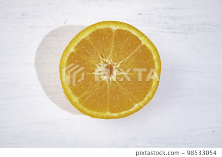 Harehime from Ehime Prefecture (a rare variety that can only be eaten in January), a new brand of mandarin oranges 98533054