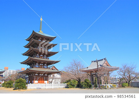名古屋市角王山二太寺五層塔風景 名古屋市角王山二太寺五層塔風景 98534561