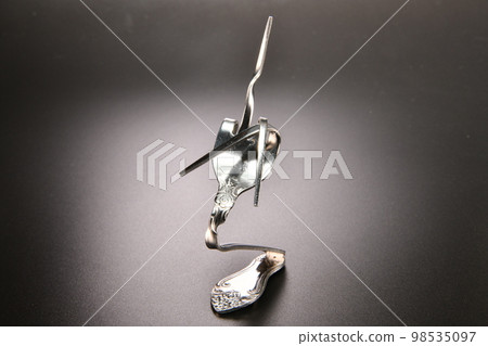 用叉子做的魔法物品 用叉子做的魔法物品 98535097