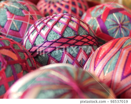 多彩的手鞠 98537019