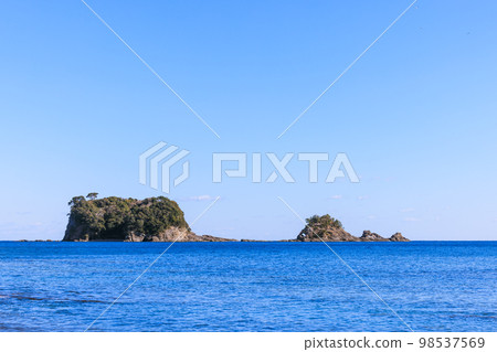 Kowloon Island and Tai Island Kushimoto Town, Wakayama Prefecture Kowloon Island and Tai Island Kushimoto Town, Wakayama Prefecture 98537569