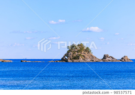Taijima Island, Kushimoto Town, Wakayama Prefecture Taijima Island, Kushimoto Town, Wakayama Prefecture 98537571