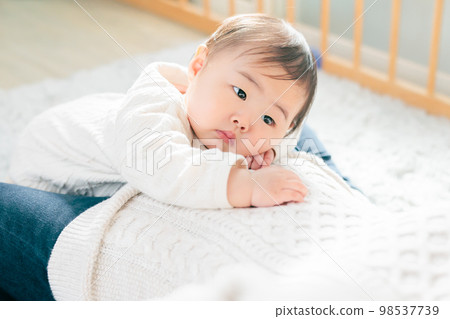 親子互動 寵壞寶寶 98537739