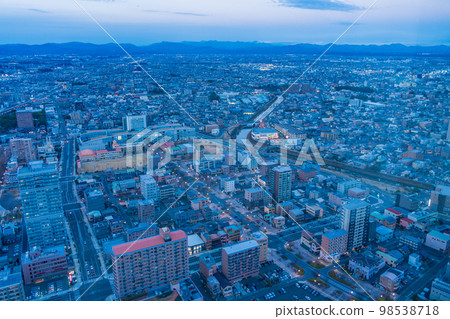 山邊濱松市(靜岡縣)的街景 山邊濱松市(靜岡縣)的街景 98538718