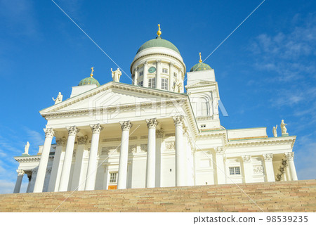芬蘭赫爾辛基大教堂風光 98539235