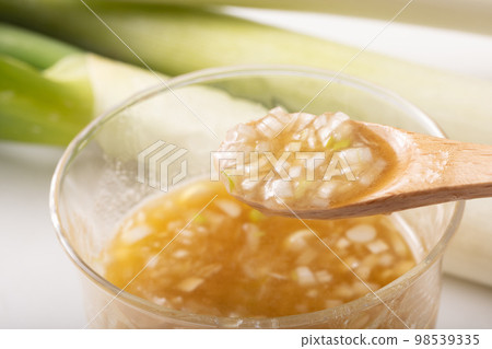 green onion salt sauce 98539335