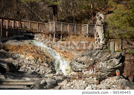 草津溫泉彩之河原公園的美景 草津溫泉彩之河原公園的美景 98540445