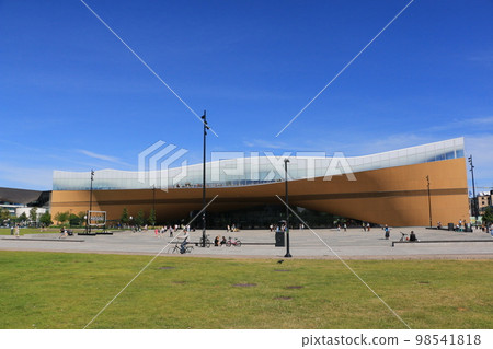 芬蘭赫爾辛基市立圖書館 98541818