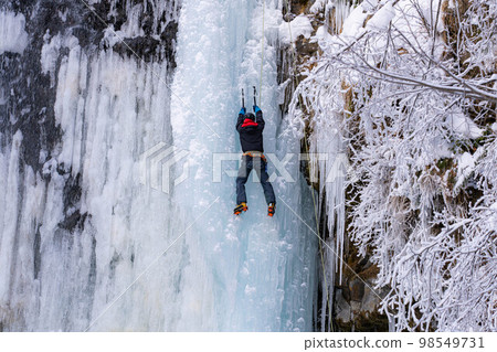 [Activity material] Ice climbing [Nagano Prefecture] 98549731