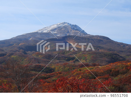 Mt. Chokai and its surroundings in autumn Mt. Chokai and its surroundings in autumn 98551708