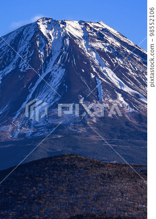 （山梨縣）從精進湖看富士山，特寫 98552106