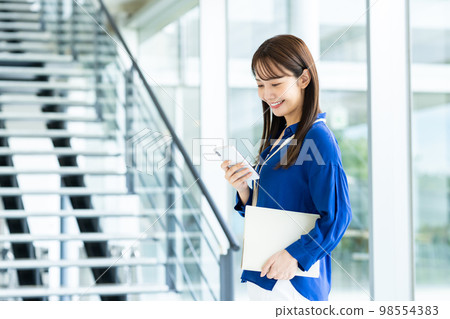 Young engineer woman in the office 98554383