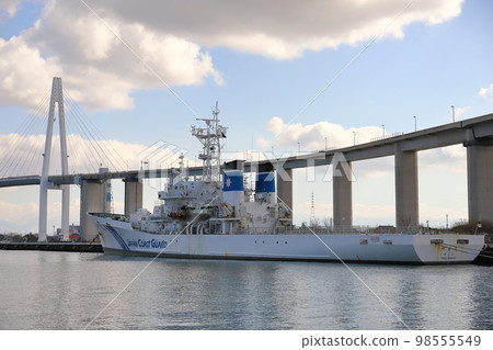 日本海岸警衛隊巡邏艦彌彥號停泊在富山縣射水市海王丸公園 98555549
