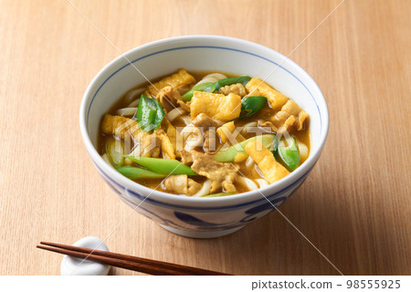 咖哩烏冬面 98555925