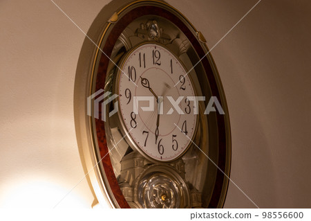 night room wall clock 98556600