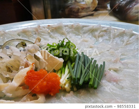 A photo of tiger puffer fish sashimi, the fun of winter food 98558331