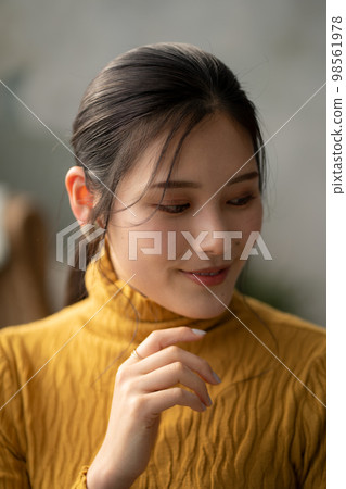 Young woman portrait Young woman portrait 98561978