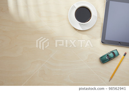 various office supplies on the desk various office supplies on the desk 98562941