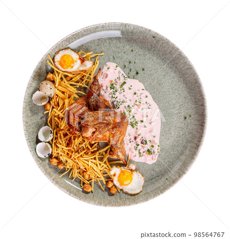 Cooked quail with pai potatoes chickpeas and eggs Cooked quail with pai potatoes chickpeas and eggs 98564767