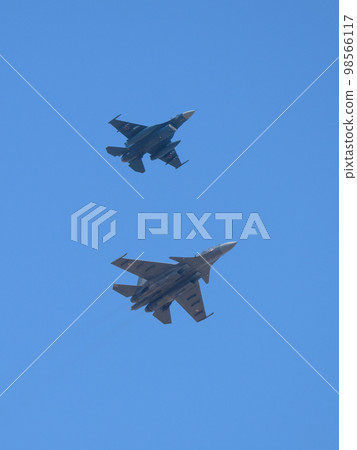 JASDF F-2B & Indian Air Force Sukhoi Su-30MKI 98566117