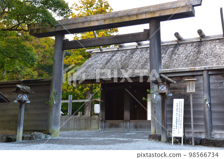 伊勢神宮外宮 98566734