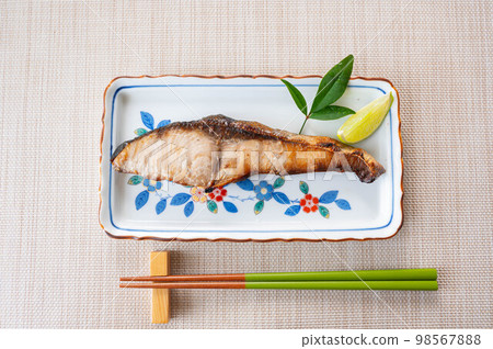 照燒鰤魚烤魚 照燒鰤魚烤魚 98567888