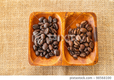 Roasted coffee beans Geisha Roasted coffee beans Geisha 98568100