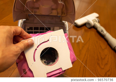 Paper pack replacement for canister vacuum cleaner 98570736