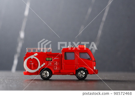 Fire engine (fire engine pump car) Fire engine (fire engine pump car) 98572468