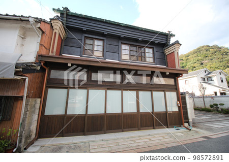 Townscape of Tatsuno (Former Kishizawaya Butcher Main Store) Tatsuno-cho, Tatsuno City, Hyogo Prefecture 98572891