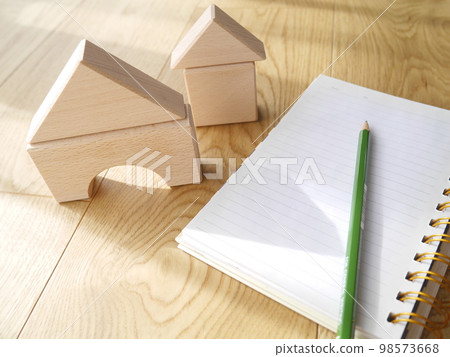 積木和筆記本的房子 積木和筆記本的房子 98573668