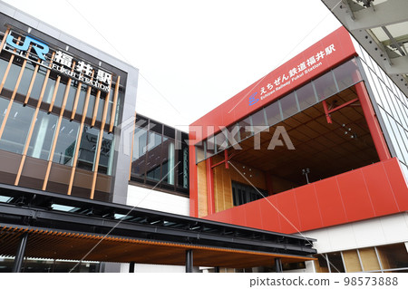 福井站東口(福井縣福井市) 福井站東口(福井縣福井市) 98573888