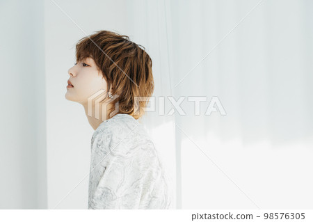 natural beauty woman natural beauty woman 98576305