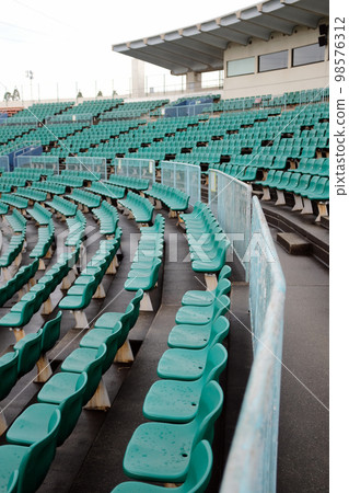 stadium infield 98576312
