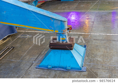 Crane Support Leg Pad Crane Support Leg Pad 98576614