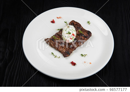 Grilled skirt beef meat steak on a plate 98577177