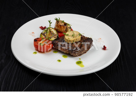 Grilled black angus steak Grilled black angus steak 98577192