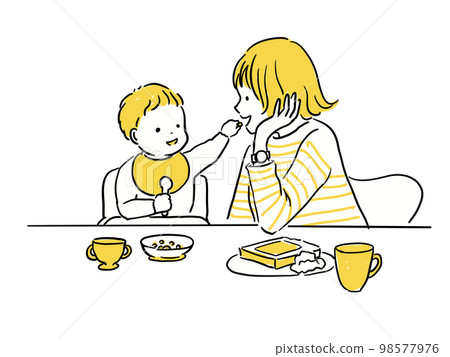 eating with mom 98577976