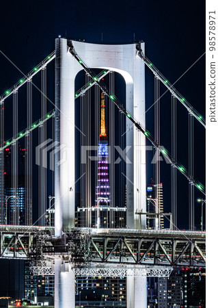 Rainbow Bridge and Tokyo Tower Rainbow Bridge and Tokyo Tower 98578971