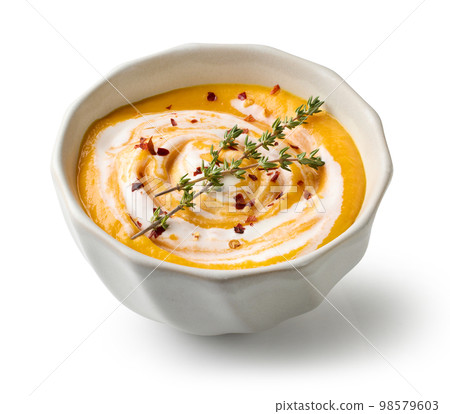 bowl of vegetable cream soup 98579603