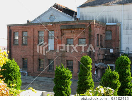 Brick building of Nikke Kakogawa Factory (Japan Wool Textile established in 1897) (dismantled) 98582413