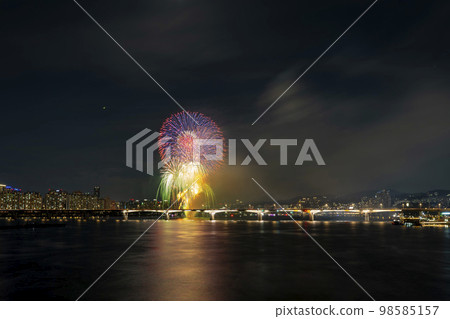 煙花 煙花 98585157